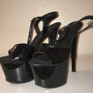 Pleaser Adore 709 MG